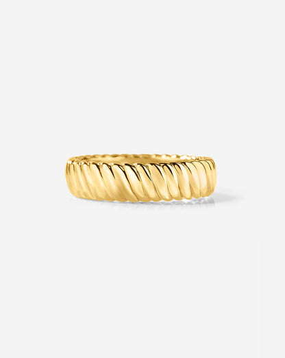 Wavy Gold Ring