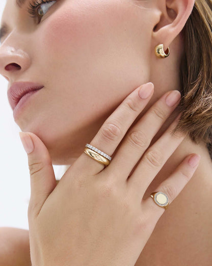 Pavé Diamond Border Signet Ring